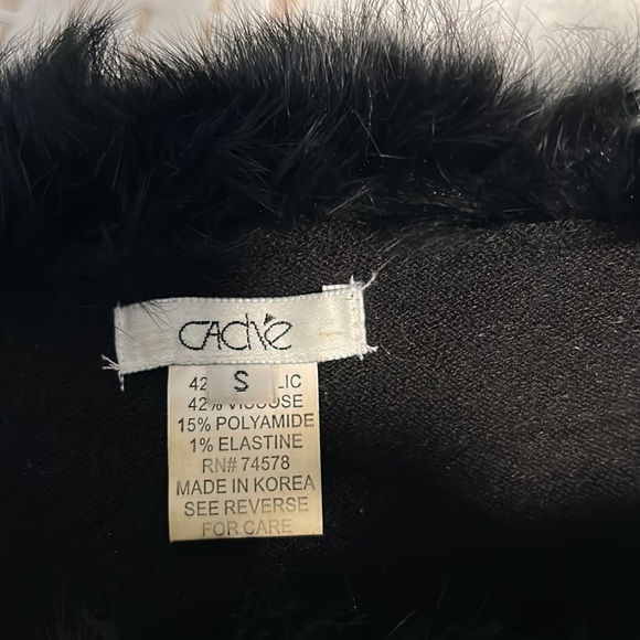 CACHE size S off the shoulder fur neckline,light weight sweater with 3/4 sleeves - Picture 3 of 3